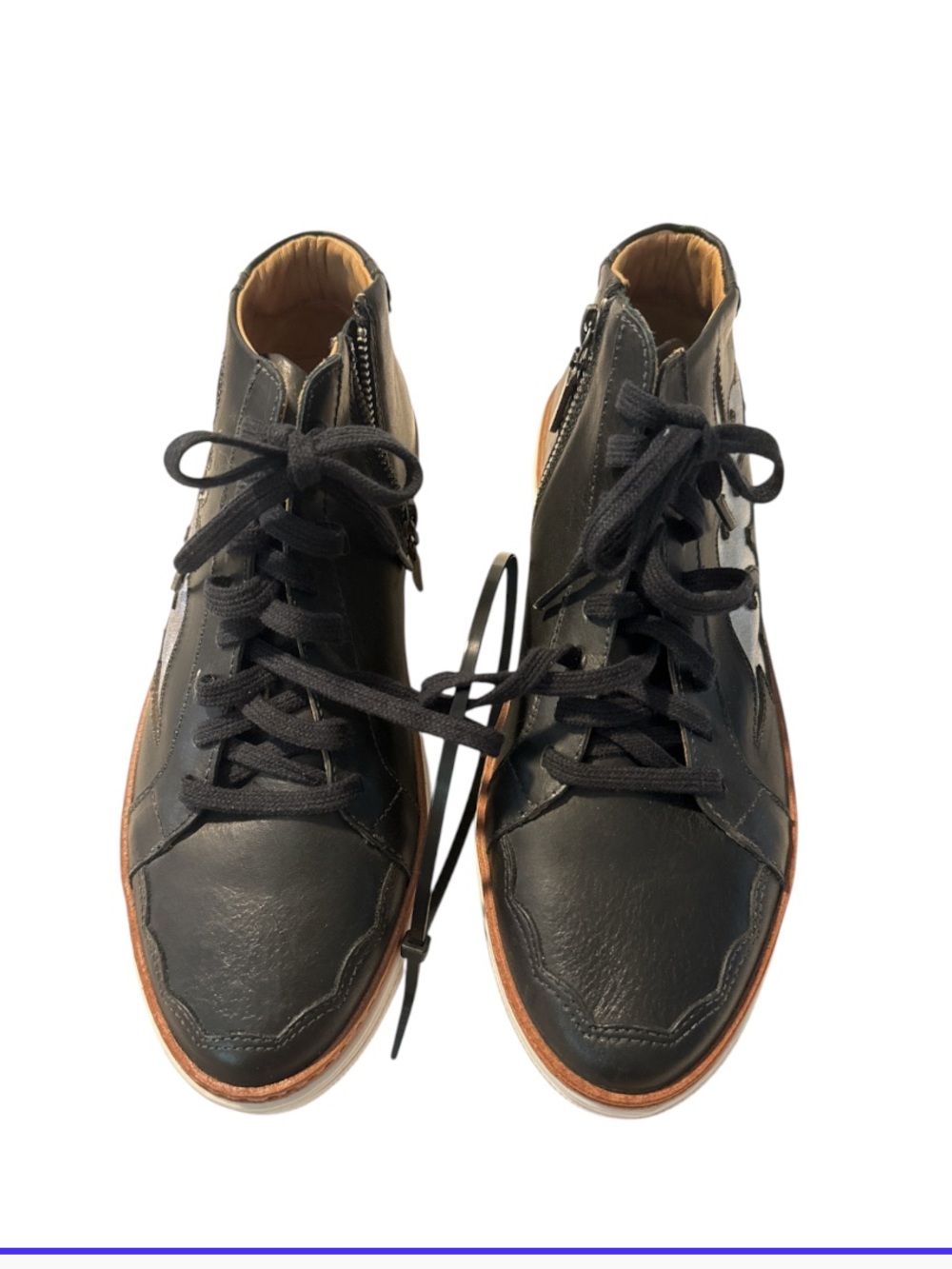 Lucchese- After Ride Low Top Sneaker in Black